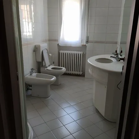 Domus Pensión Cesena