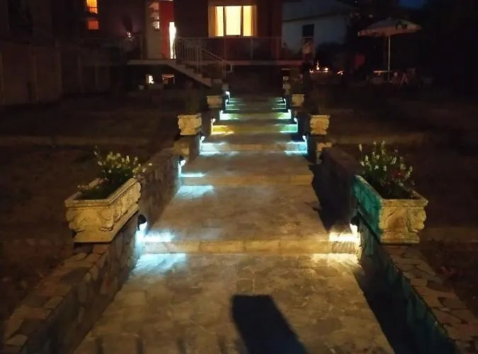 Πανσιόν Domus Τσεζένα