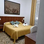 Domus Guest house 3*