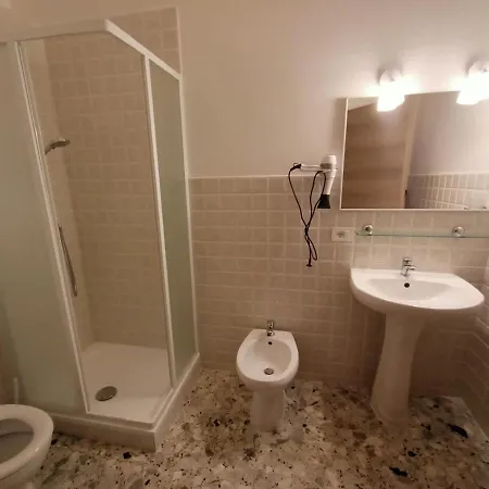 Pensión Domus 3*