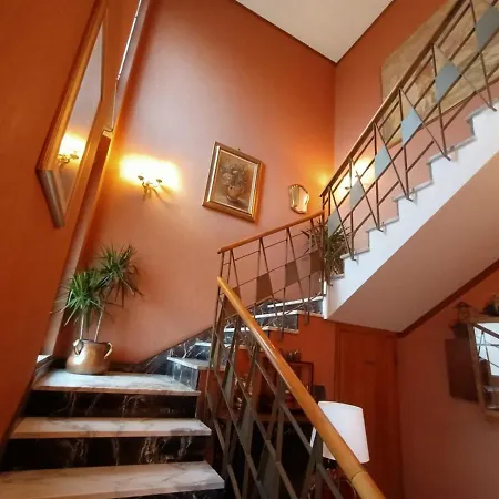 Domus Πανσιόν