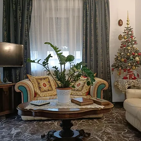 Domus Τσεζένα