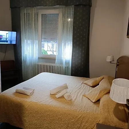 Domus Guest house *